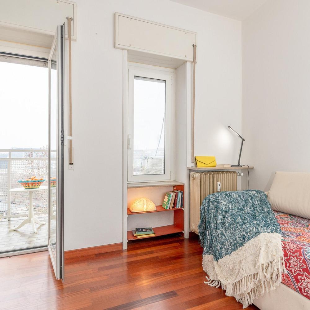 Bright And Quiet Close To Fair Apartment Mailand